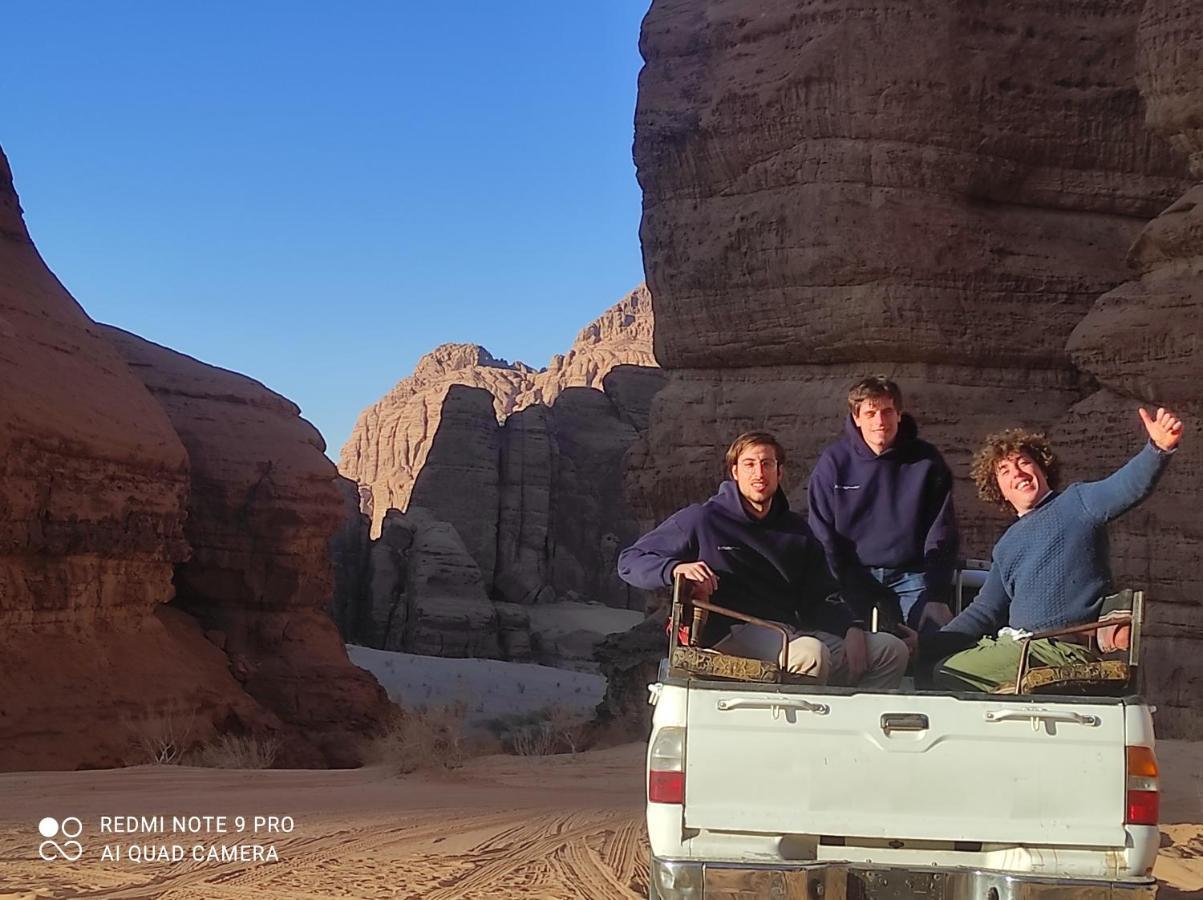 Wadi Rum Camp Stars & Jeep Tour Hotel Luaran gambar