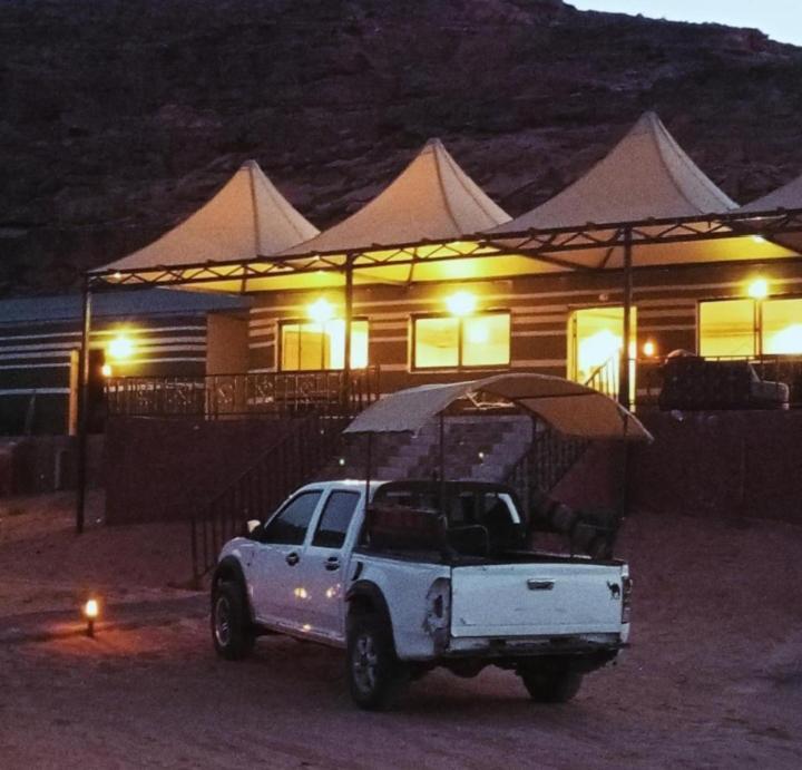 Wadi Rum Camp Stars & Jeep Tour Hotel Luaran gambar